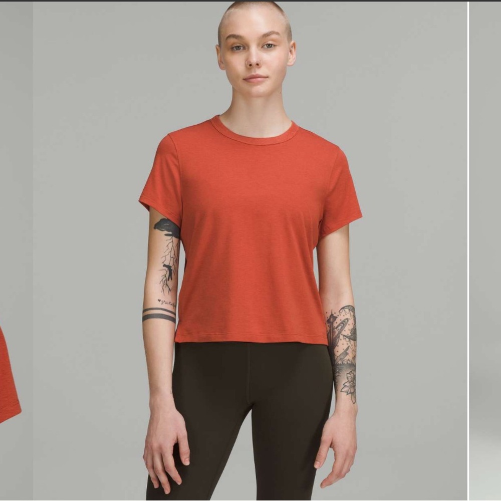 Lululemon Classic Fit Cotton Blend‎ Tshirt